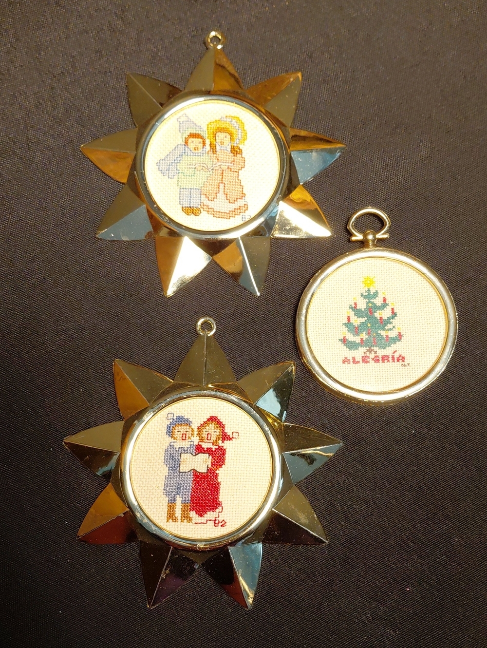 VINTAGE Cross-Stitch - Picture 2 of 10
